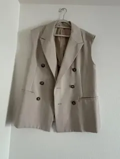 Mila Owen ベージュベスト　S-M