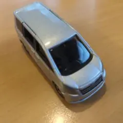 トミカ TOYOTA NOAH 2007年 1／67　　トヨタノア
