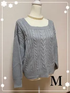 グレー ケーブルニットセーター　フェミニン　パフスリーブ