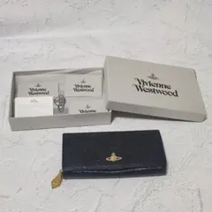 Vivienne Westwood ブラック長財布