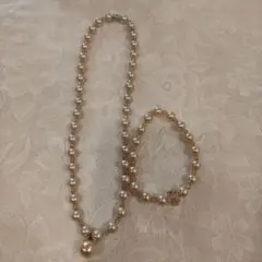 淡水パールとクリスタルのネックレス・ブレスレットセット