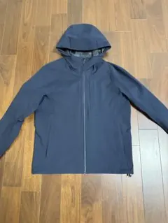 UNIQLO ブロックテックパーカ