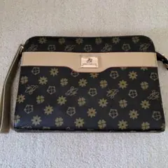 LOUIS GARCIA クラッチバッグ