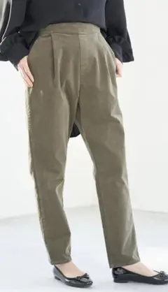 earth ✨ストレッチコーデュロイテーパードパンツ