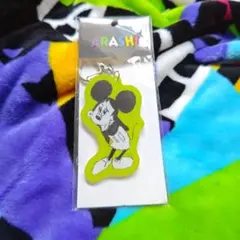 ミッキーマウス キーホルダー 黄緑色