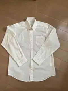 140サイズ ホワイト 長袖シャツ