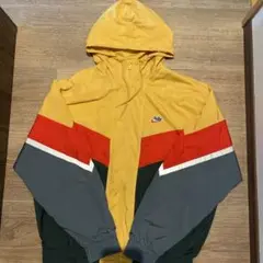 NIKEナイロンジャケット
