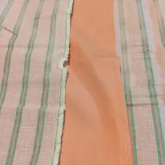 ピンクのストライプ生地とサーモンピンクの生地