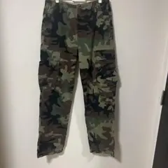 Levi’s 迷彩カーゴパンツ　ストレート W34 L32