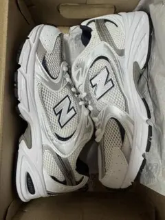 New Balance MR630SG スニーカー 24cm