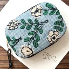 受注製作】グレー タンバリン 蝶々 ベルト付き二つ折り財布 ミナ