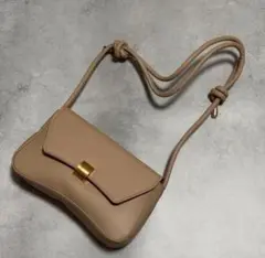 ハンドバッグ 2WAY ベージュ ショルダーバッグ カバン コンパクト マチあり