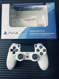 DUALSHOCK 4 ワイヤレスコントローラー ホワイト