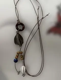 リーフモチーフ ウッドビーズ ネックレス アクセサリー