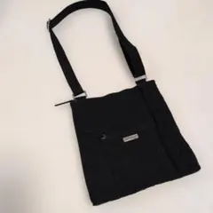 【美品】Vera Bradley キルティング ショルダーバッグ 黒のサムネイル