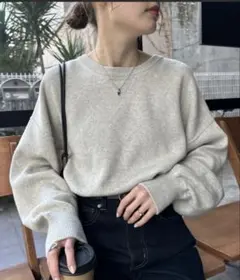 スウェットライクボリュームスリーブニット