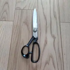 黒い裁ちばさみ(23.5cm)