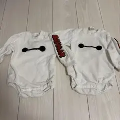 （今だけ値下げ）ベイマックスロンパース80 2枚セット 双子のサムネイル