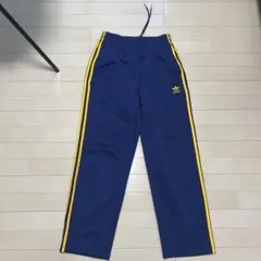 adidasアディダス オリジナルス　トラックパンツ