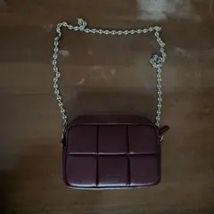 ショルダーバッグ　ワインレッド