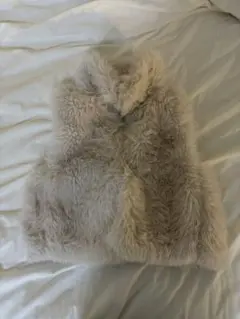 ZARAベージュ ファーコート/ベスト