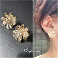 No.208 クリアゴールド ガラスビーズ×ジルコニア✩.*˚フラワーピアス