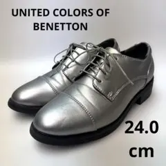 UNITED COLORS OF BENETTON シルバー　ローファーシューズのサムネイル