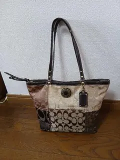 2025年最新】コーチ パッチワーク柄 ショルダーバッグの人気