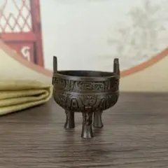 香炉　三本脚 image.jpg