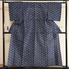 猫*猫様 ■E6290■美品■木綿■藍染　板締め絞り　浴衣■丈156　裄63.5 □E6290□美品□木綿□藍染 板締め絞り 浴衣□丈156 裄63.5 - メルカリ