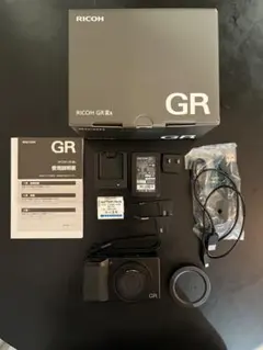 RICOH GR IIIx 本体 ショット数357回 元箱・付属品完備 美品 - メルカリ