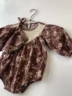 即日配送⭐︎本日限り値下げ⭐︎ヴィンテージフラワー　ロンパース　ボンネット付き