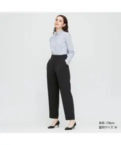 ユニクロ　ドレープリラックスステーパードアンクルパンツ＋　Lサイズ ブラック