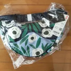 新品タグつき　ラウンドミニショルダーバッグ　ユニクロ　マリメッコ