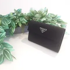 【美品】PRADA プラダ ナイロン 3つ折り ナイロン レザー 三角プレート