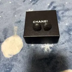 2025年最新】chanel ボタン ピアスの人気アイテム - メルカリ