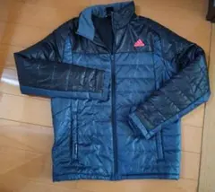 adidas 中綿ジャケット Mサイズ アディダス 黒 ブラック レッドロゴ