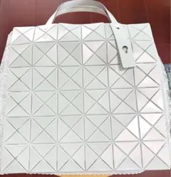 BAOBAO LUCENT METALLIC SNOW WHITE トートバッグのサムネイル
