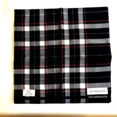 Calvin Klein チェック柄 ハンカチ　紺色のサムネイル