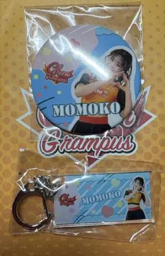 チアグランパス　MOMOKO アクリルキーホルダー&バッジのサムネイル