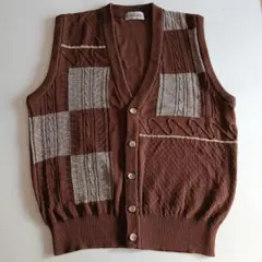 Item thumbnail for item 16720a61-ff5f-4497-9301-7ccd4871bc6c