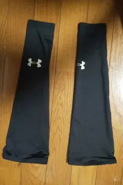 UNDER ARMOUR アームカバー ブラックのサムネイル
