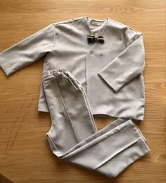 グレー フォーマルスーツ 蝶ネクタイ付き