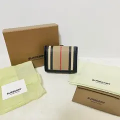 ※朝顔様※バーバリー 付属品完備 ノバチェック 二つ折り財布 PVC レザー