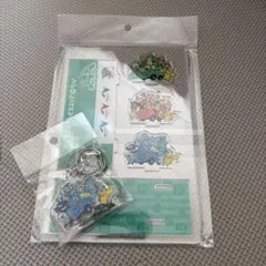 ポケモン 30周年 ステッカー フォッコ、ラグラージ - メルカリ