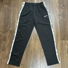 umbro トラックパンツ