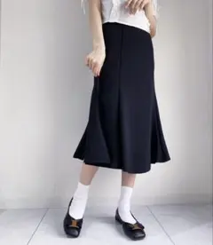 Loueme バックスリットマーメイドスカート ブラック Lのサムネイル