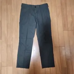 ホワイト スラックス