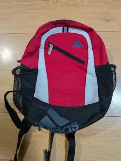 adidas キッズ用　リュック　お出かけ　保育園　幼稚園　年小