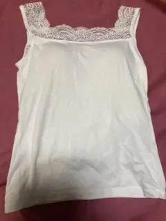 ホワイト タンクトップ